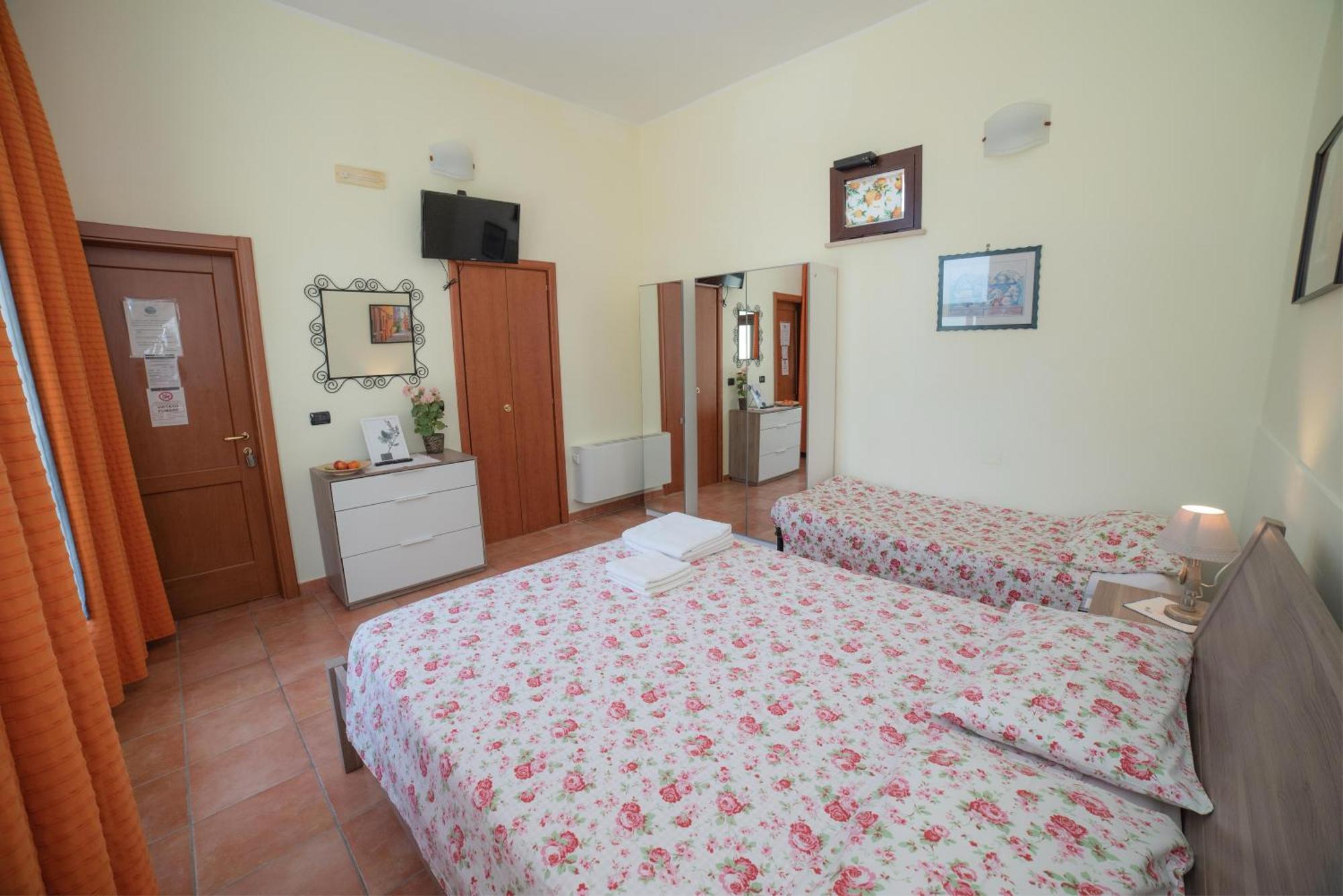 Agriturismo Fiori D'Arancio Palagiano Exterior photo